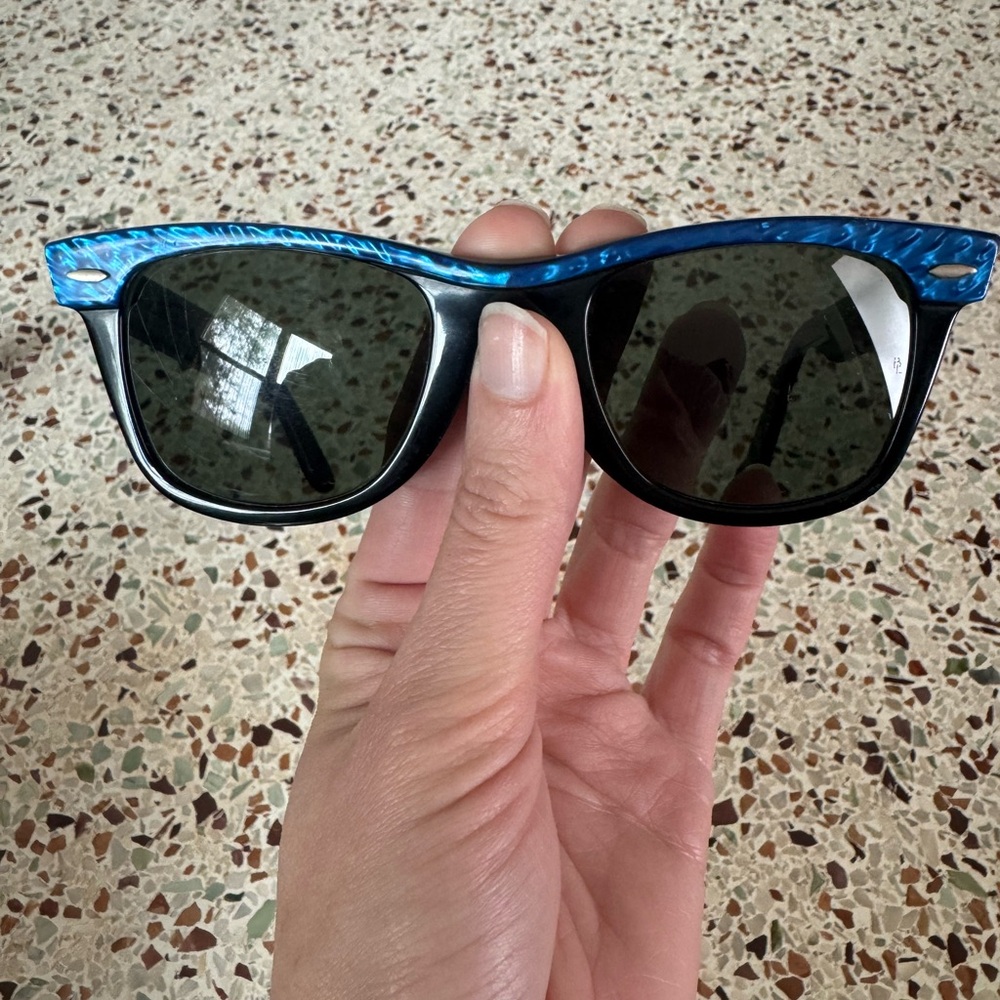 Vintage 80’s Ray-Ban Wayfarer Blue Pearlized